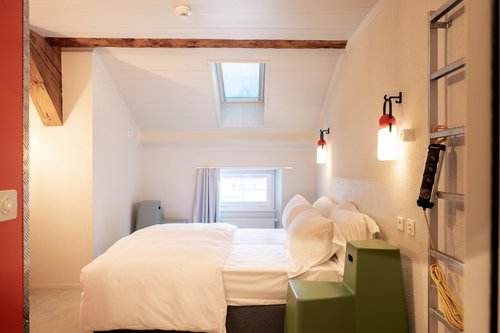 Transformation et réalisation de CCHE pour le Peanut lodge and winstub à Val d'Illiez Suisse