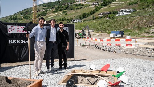 Actualite de CCHE pour la première pierre du projet Maisons de vigne à Sierre Suisse
