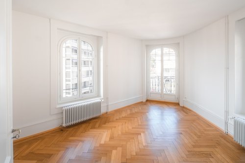 Transformation de CCHE pour Ancienne douane à Lausanne Suisse