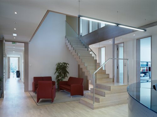 Architecture de CCHE pour le bâtiment administratif Fiduciaire Favre Suisse de Lausanne