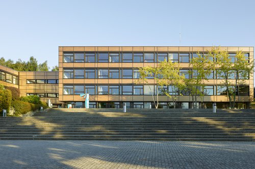 Transformation et architecture de CCHE pour le Gymnase d'Yverdon Suisse