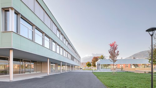 Architecture et réalisation de CCHE du Collège les Dents du Midi Suisse