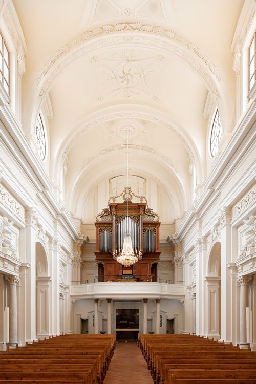 Rénovation patrimoniale de CCHE pour l'église Sainte-Croix à Carouge