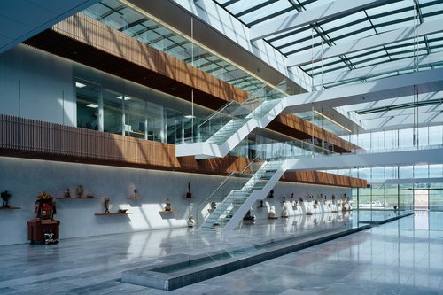© Thomas Jantscher Architecture d'intérieur de CCHE pour le bâtiment administratif de Ferring Suisse