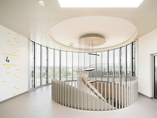 Architecture et réalisation de CCHE du bâtiment administratif The Hive 8  Suisse