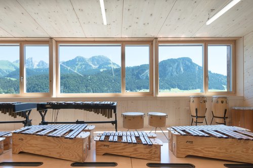 © Rafael Rojas Architecture de CCHE du Collège Henchoz Suisse