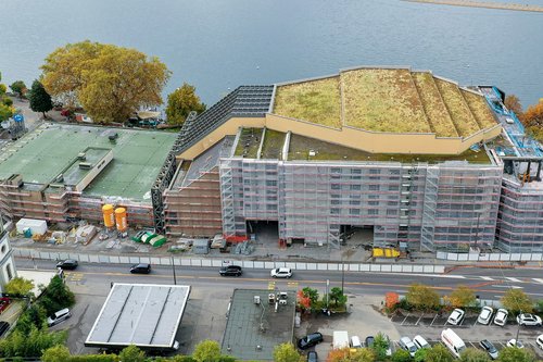 Actualité revue de presse de CCHE dans le magazine Construction & Bâtiment pour 2m2c Montreux Suisse