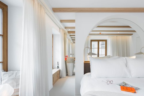 Transformation et rénovation historique de l'Hôtel de la Cigogne à Saint Ursanne Jura Suisse