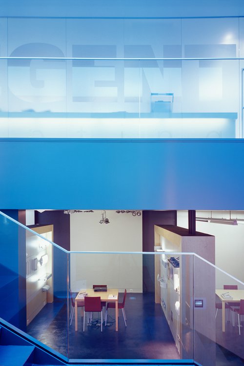 Architecture d'intérieur de CCHE pour la rénovation du bâtiment Regent Lighting SA Suisse