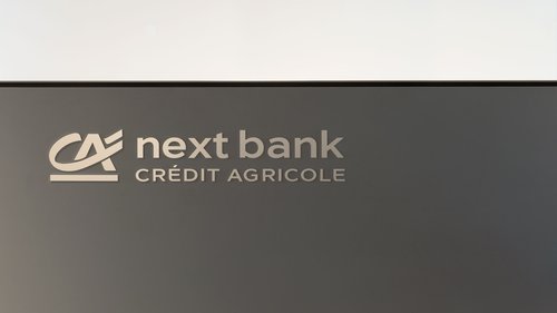 Signalétique de CCHE du bâtiment administratif du Crédit Agricole Suisse