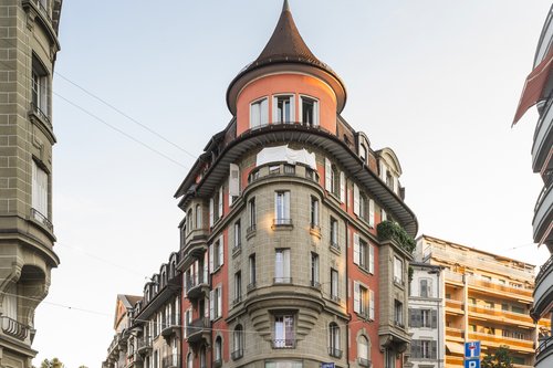 Transformation de CCHE pour Ancienne douane à Lausanne Suisse