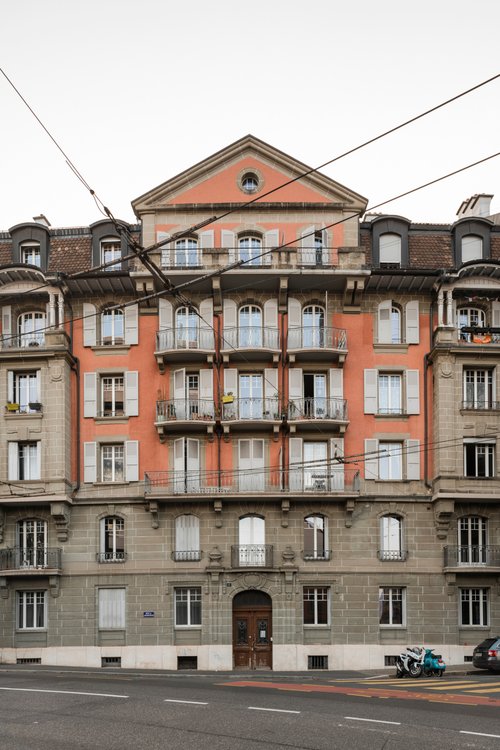 Transformation de CCHE pour Ancienne douane à Lausanne Suisse