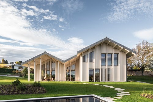 Architecture de CCHE pour la construction d'une villa individuelle dans la région de la Côte Suisse