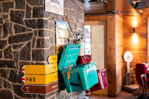 Transformation et réalisation de CCHE pour le Peanut lodge and winstub à Val d'Illiez Suisse