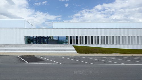 © Thomas Jantscher Architecture de CCHE du Centre sportif GEMS World Academy Suisse