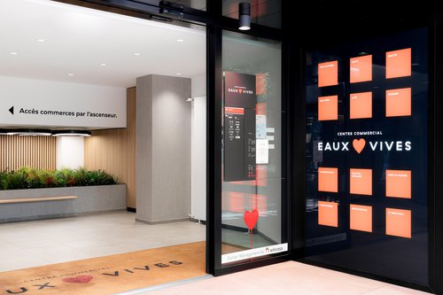 Transformation de CCHE pour le Centre commercial des Eaux-Vives Genève Suisse