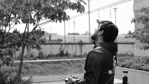 Pilote de drone CCHE pour la réalisation et suivi de chantier Suisse