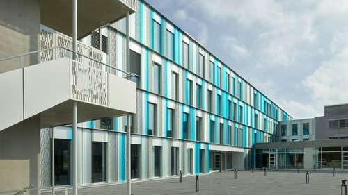 Architecture et Réalisation de CCHE pour le le bâtiment administratif Montagny I Suisse