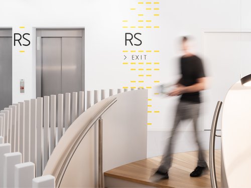 Architecture et réalisation de CCHE du bâtiment administratif The Hive 8  Suisse