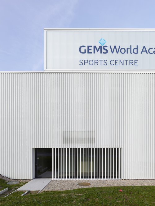 Architecture d'intérieur de CCHE du centre sportif GEMS World Academy Suisse