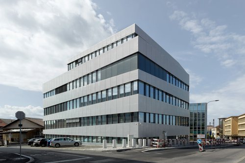 Architecture de CCHE du bâtiment administratif Flumeaux 41 Suisse