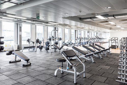 Architecture d'intérieur et rénovation de CCHE pour le fitness NonStop Gym à Malley Suisse