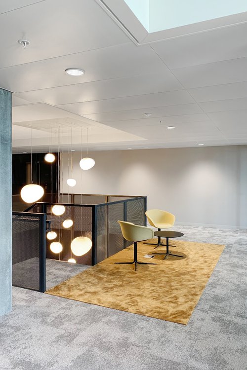 Architecture d'intérieur de CCHE du bâtiment administratif du Crédit Agricole Suisse