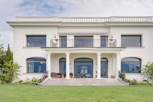 Transformation et architecture d'intérieur pour la Villa Riviera Suisse