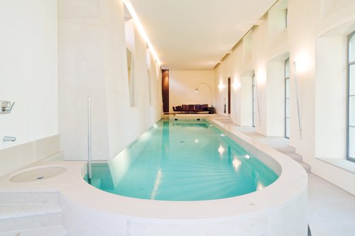 Architecure d'intérieur de CCHE pour la Piscine de l'Orangerie Suisse