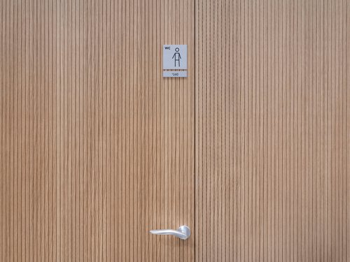 Actualité de CCHE pour la signalétique du siège de l'organisation internationale Médecins sans frontières MSF à Genève Suisse