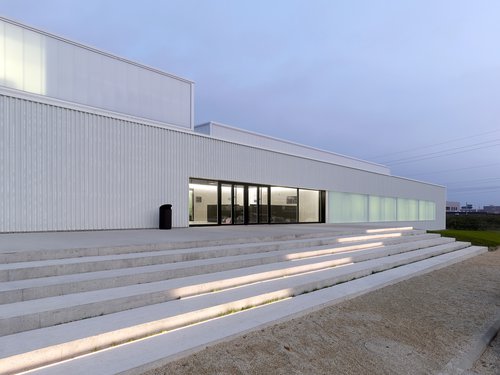© Thomas Jantscher Architecture d'intérieur de CCHE pour le Centre sportif de GEMS World Academy Suisse