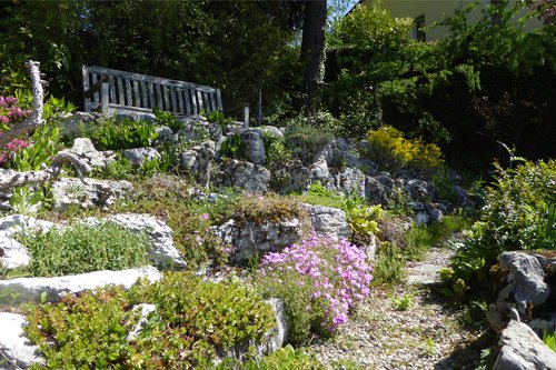 Architecture du paysage de CCHE pour l'immeuble d'habitation La Begnaule à Begnins Suisse