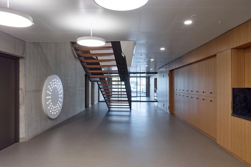 Architecture de CCHE du bâtiment multifonctionnel SEIC Suisse