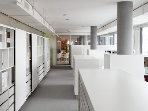 Architecture d'intérieur de CCHE pour le bureau de CCHE Nyon SA Suisse