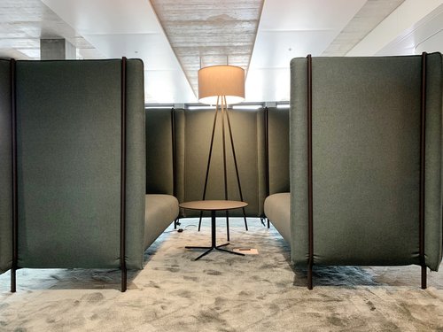 Architecture d'intérieur de CCHE du bâtiment administratif du Crédit Agricole Suisse