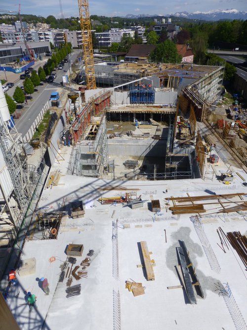 Portrait de CCHE Funda Kozanoglu Architecte associée Suisse