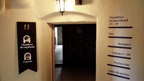 Transformation et réalisation de CCHE pour le Peanut Medieval lodge D Hotel Group Suisse