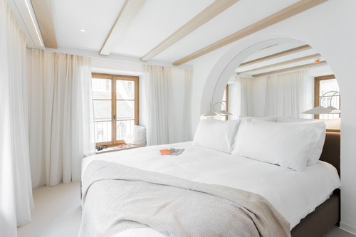 Transformation et rénovation historique de l'Hôtel de la Cigogne à Saint Ursanne Jura Suisse