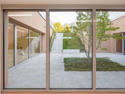 Architecture et réalisation de CCHE du Collège les Dents du Midi Suisse