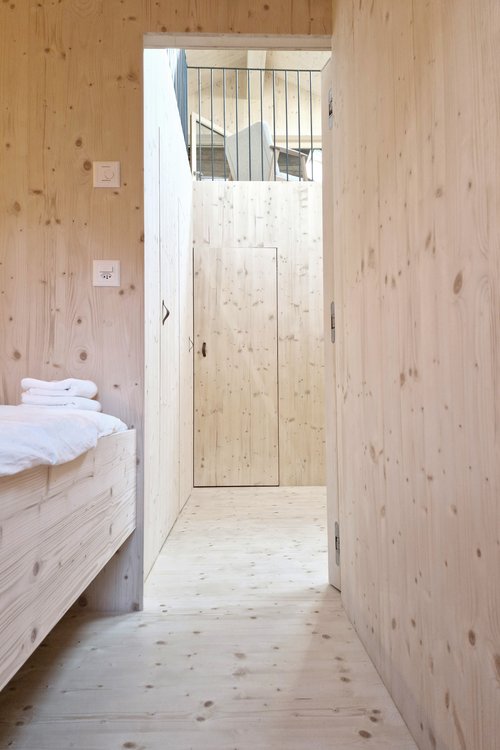 Actualité de CCHE pour la transformation d’un ancien raccard en logement de vacances Bruson Suisse