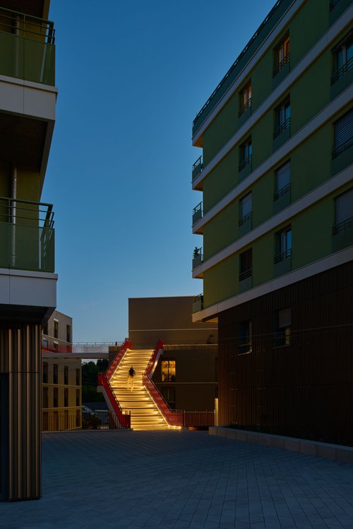© Leo Fabrizio Architecture et Réalisation de CCHE pour le Quartier résidentiel à Bussigny Côté Gare Suisse