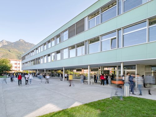 Architecture et réalisation de CCHE du Collège les Dents du Midi Suisse
