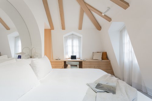 Transformation et rénovation historique de l'Hôtel de la Cigogne à Saint Ursanne Jura Suisse