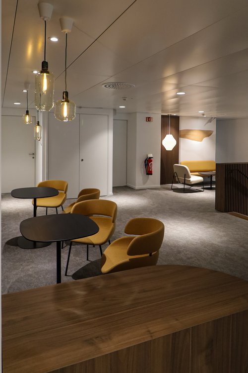 Transformation et rénovation intérieure de CCHE pour le Crédit agricole next bank Suisse