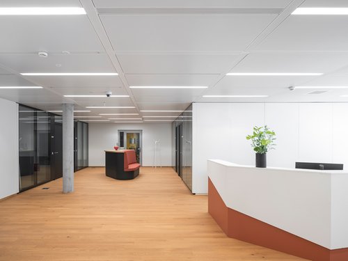 Architecture d'intérieur de CCHE pour l'aménagement de bureaux à Lausanne