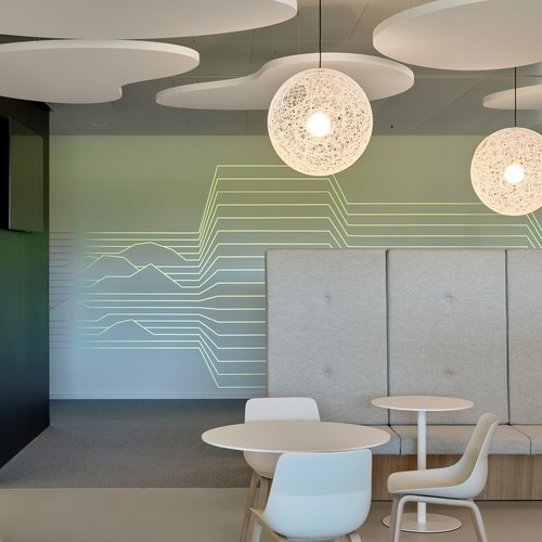 © Thomas Jantscher Signalétique de CCHE pour le bâtiment administratif Headquarters HP Inc. et HP Enterprise Suisse