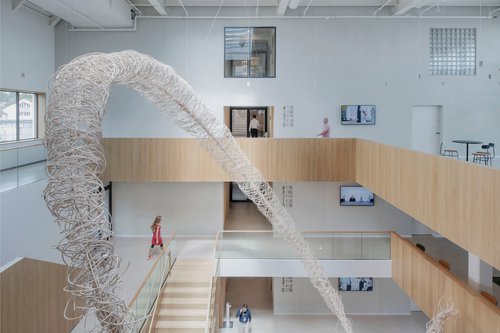 Architecture d'intérieur et transformation de CCHE pour le siège d'Incyte Biosciences International Suisse