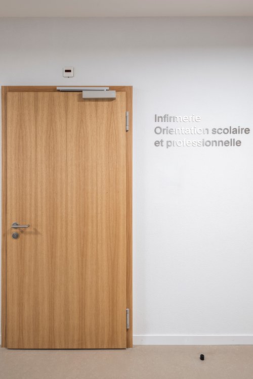 Architecture de CCHE pour le collège Mottier B Suisse