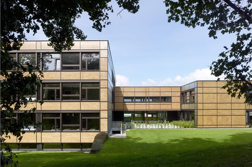 Transformation et architecture de CCHE pour le Gymnase d'Yverdon Suisse