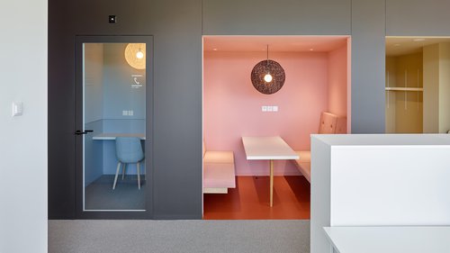 © Thomas Jantscher Architecture de CCHE du bâtiment administratif Headquarters HP Inc. et HP Enterprise Suisse